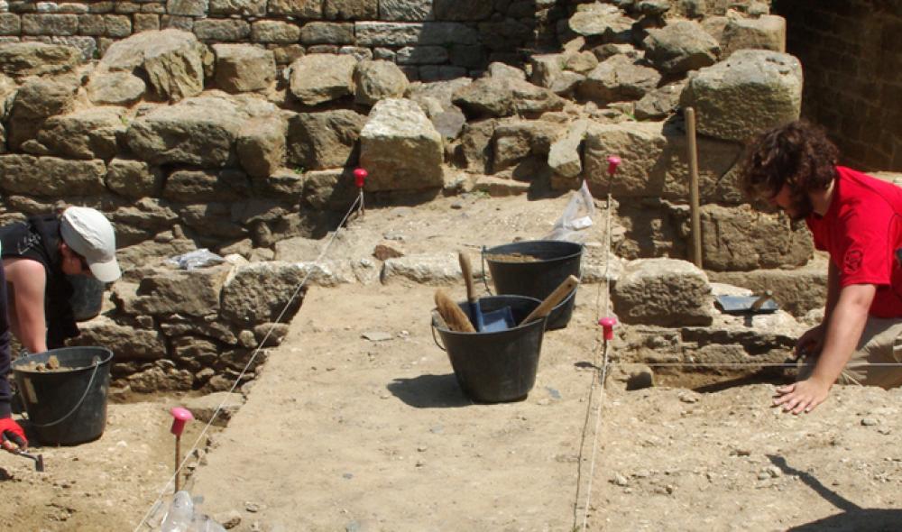 Fouilles archéologiques au château du Guildo
